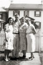 Bell family gathering, June 1943